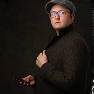 Meet your Posher, Simon